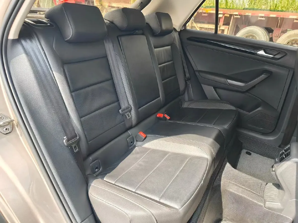 2018 Borgward BX7 2.0T 224HP L4 6AT,autocango,china used car exporter,china ev exporter,chinese used car exporter,chinese used ev exporter