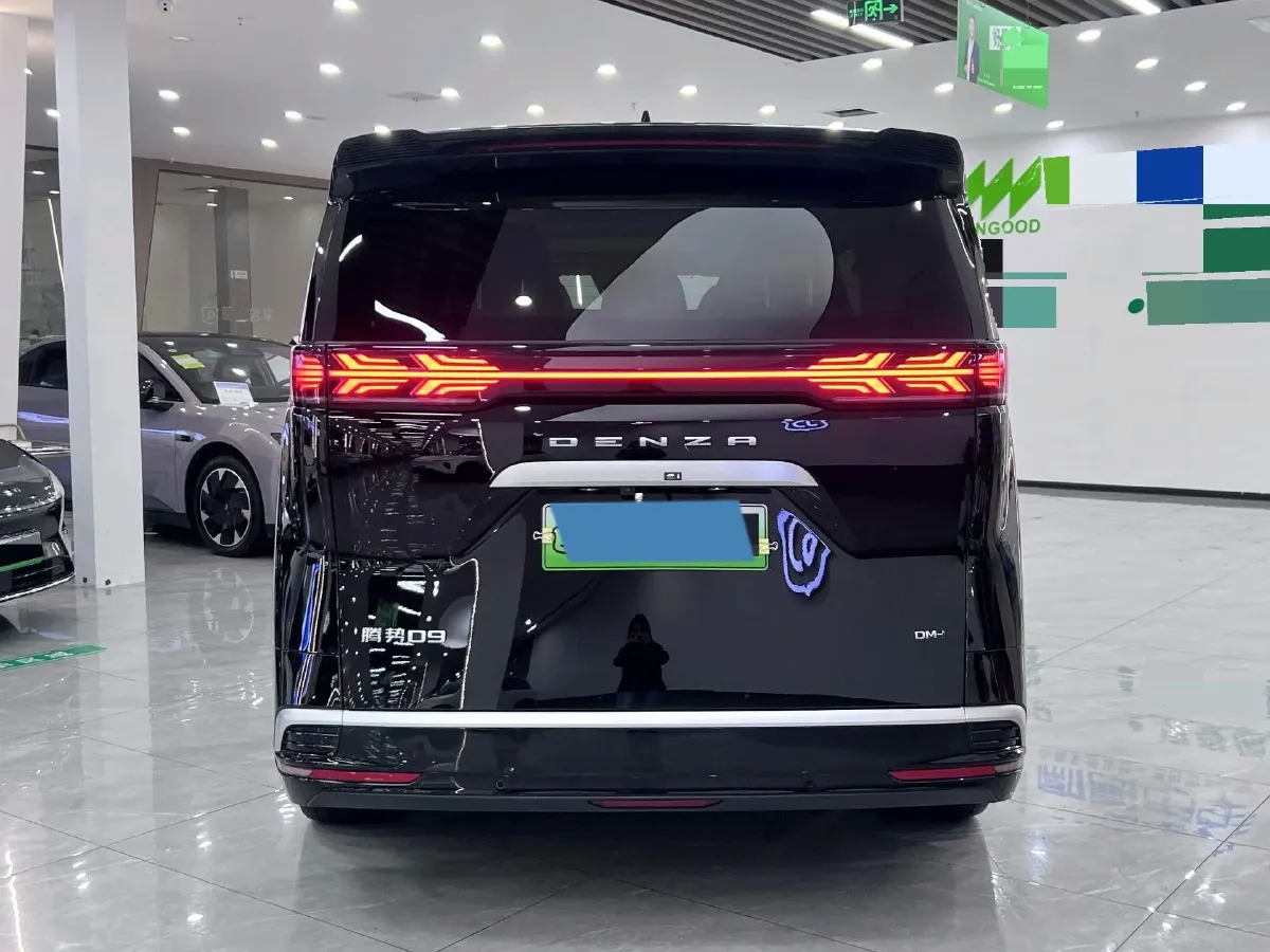 2024 Denza D9 1.5T 139HP L4 E-CVT PHEV 40KWH,autocango,china used car exporter,china ev exporter,chinese used car exporter,chinese used ev exporter
