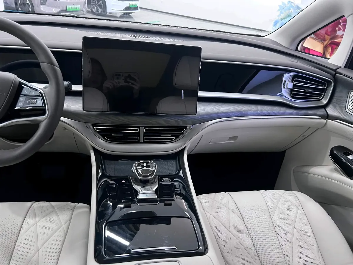 2024 Denza D9 1.5T 139HP L4 E-CVT PHEV 40KWH,autocango,china used car exporter,china ev exporter,chinese used car exporter,chinese used ev exporter