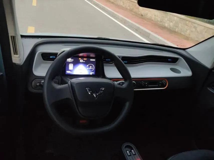 2020 WuLing HongGuang MINI EV BEV 9.3KWH,autocango,china used car exporter,china ev exporter,chinese used car exporter,chinese used ev exporter