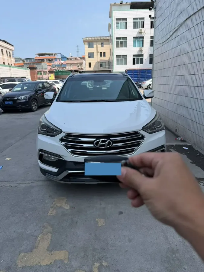 2017 Hyundai Santafe 2.0T 245HP L4 6AT,autocango,china used car exporter,china ev exporter,chinese used car exporter,chinese used ev exporter