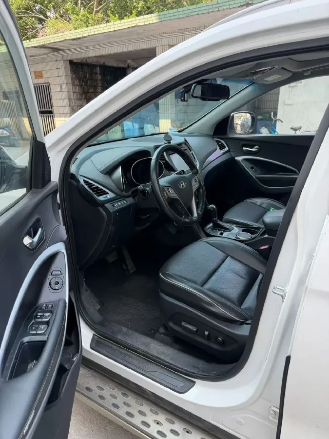 2017 Hyundai Santafe 2.0T 245HP L4 6AT,autocango,china used car exporter,china ev exporter,chinese used car exporter,chinese used ev exporter