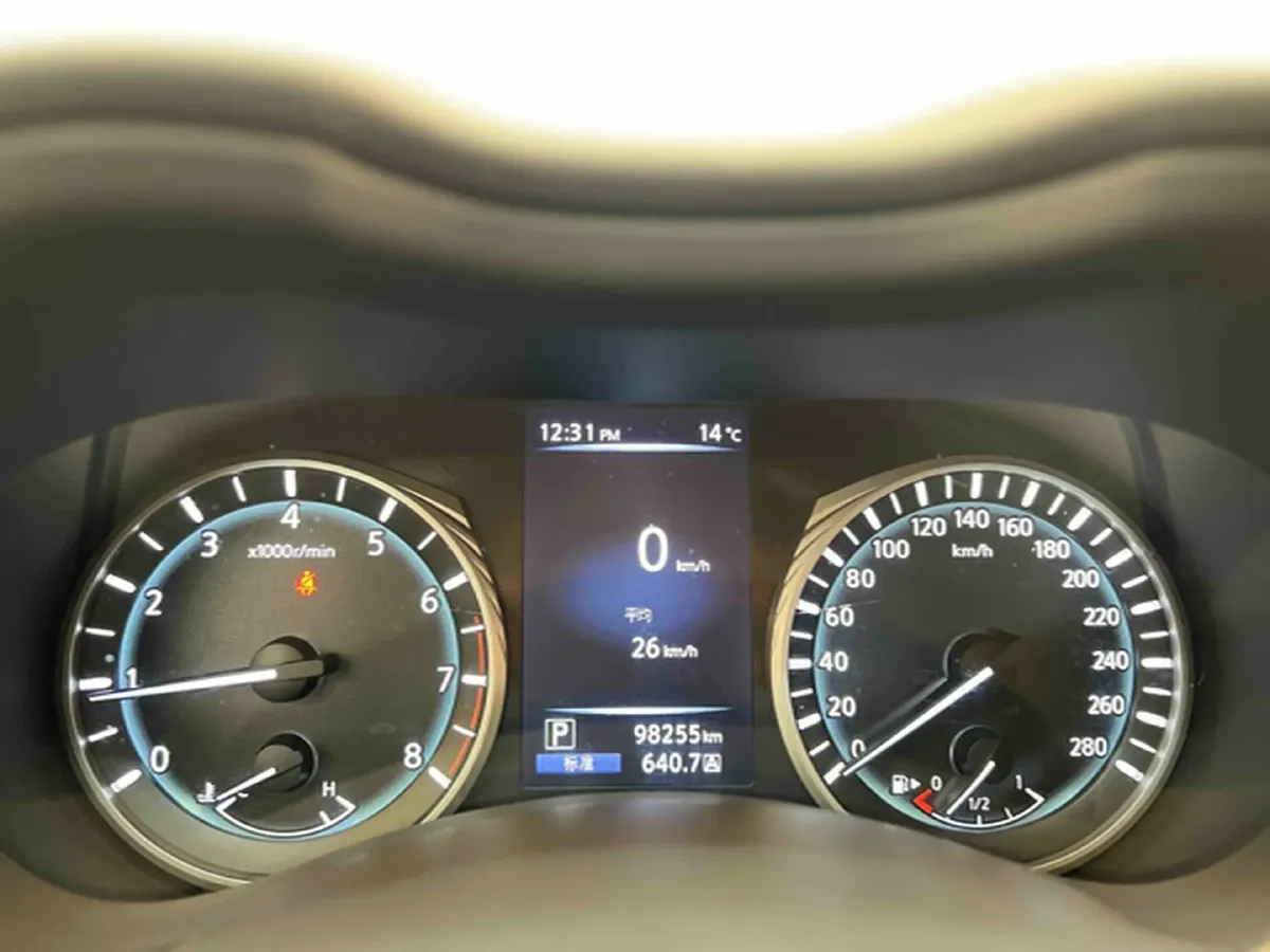 2018 Jeep Grand Commander 2.0T 265HP L4 9AT,autocango,china used car exporter,china ev exporter,chinese used car exporter,chinese used ev exporter