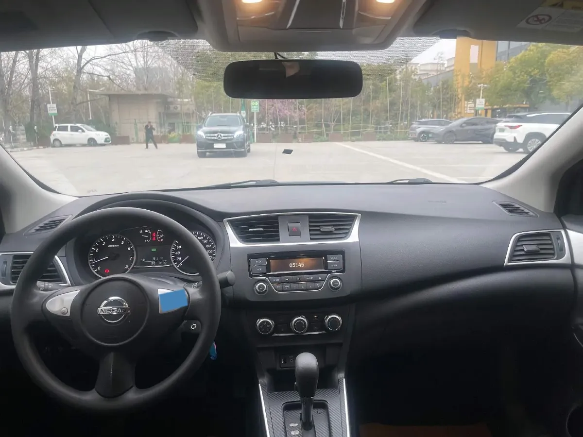 2021 Nissan Sylphy 1.6L 122HP L4 CVT,autocango,china used car exporter,china ev exporter,chinese used car exporter,chinese used ev exporter