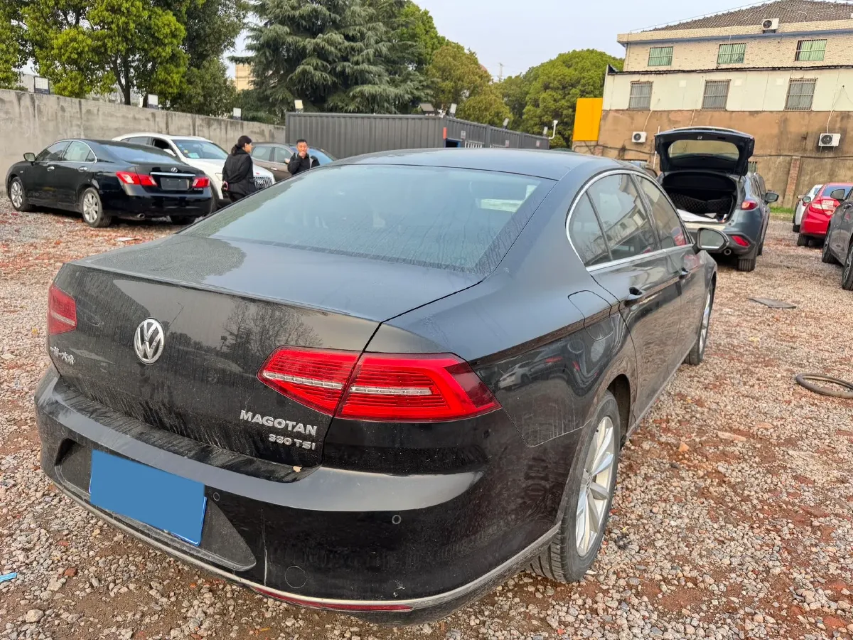 2018 Volkswagen Magotan 1.8T 180HP L4 7DCT,autocango,china used car exporter,china ev exporter,chinese used car exporter,chinese used ev exporter