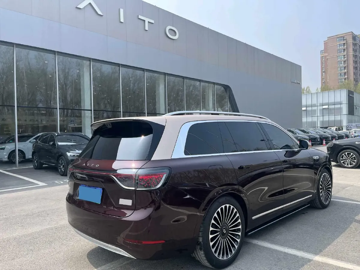 2025 AITO AITO M9 REEV 160HP REEV 52KWH,autocango,china used car exporter,china ev exporter,chinese used car exporter,chinese used ev exporter