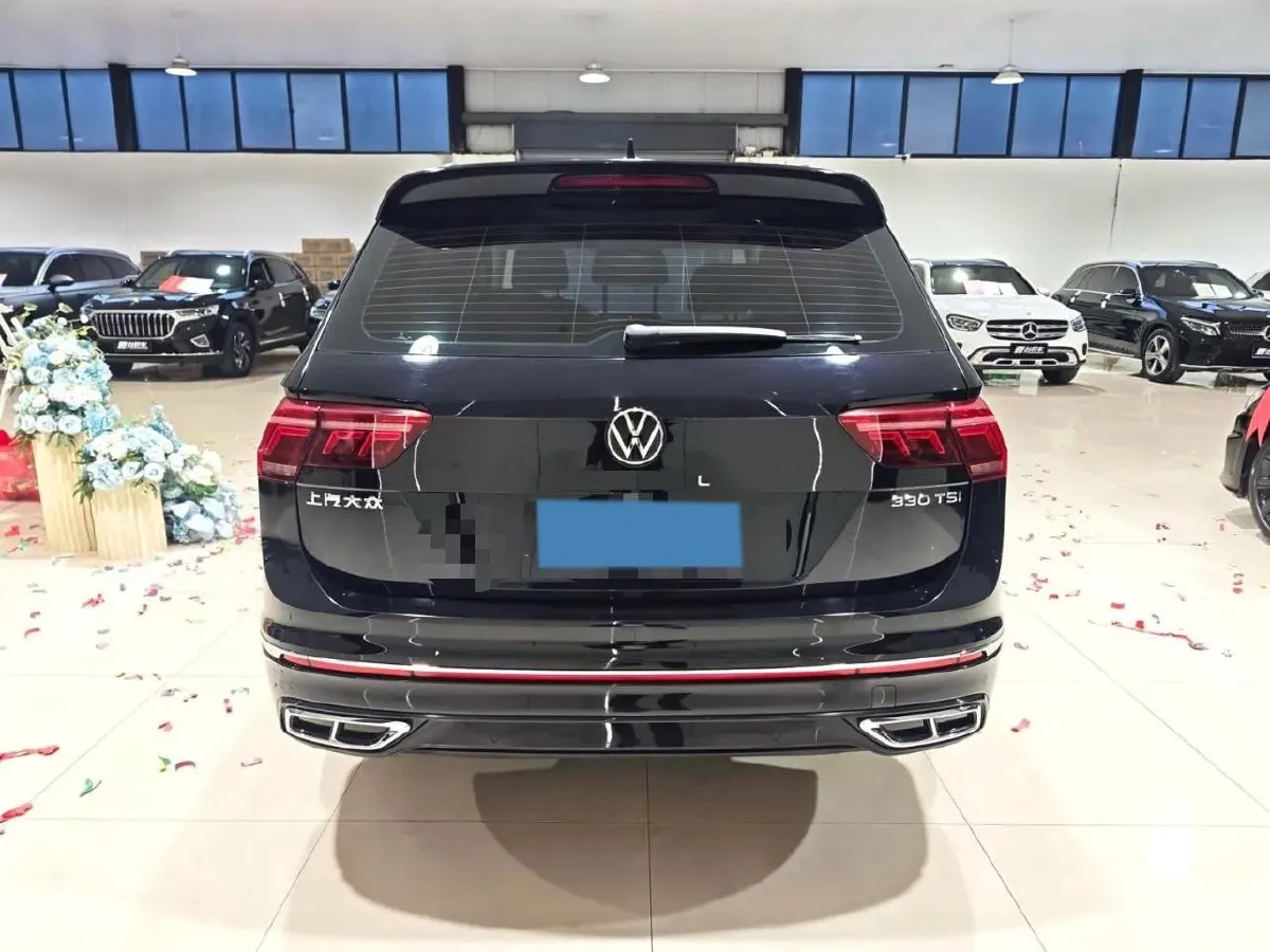 2024 Volkswagen Tiguan L 2.0T 186HP L4 7DCT,autocango,china used car exporter,china ev exporter,chinese used car exporter,chinese used ev exporter