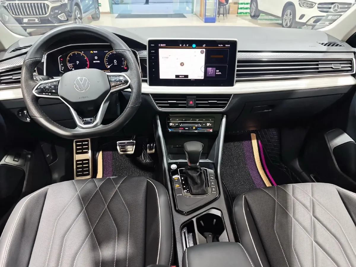 2024 Volkswagen Tiguan L 2.0T 186HP L4 7DCT,autocango,china used car exporter,china ev exporter,chinese used car exporter,chinese used ev exporter