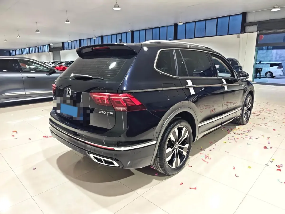 2024 Volkswagen Tiguan L 2.0T 186HP L4 7DCT,autocango,china used car exporter,china ev exporter,chinese used car exporter,chinese used ev exporter