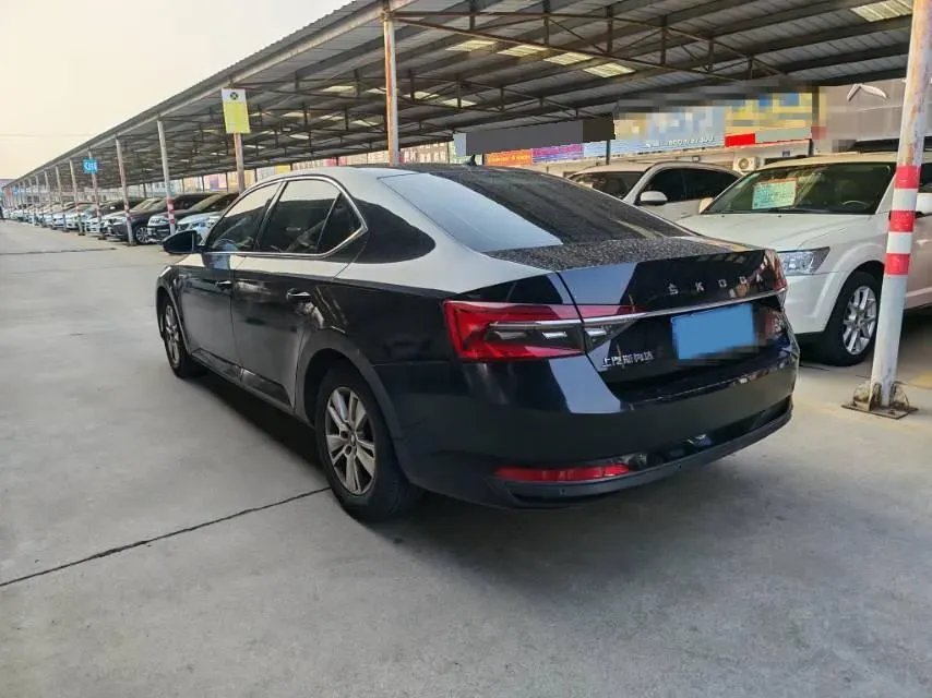 2019 Skoda Superb 1.4T 150HP L4 7DCT,autocango,china used car exporter,china ev exporter,chinese used car exporter,chinese used ev exporter