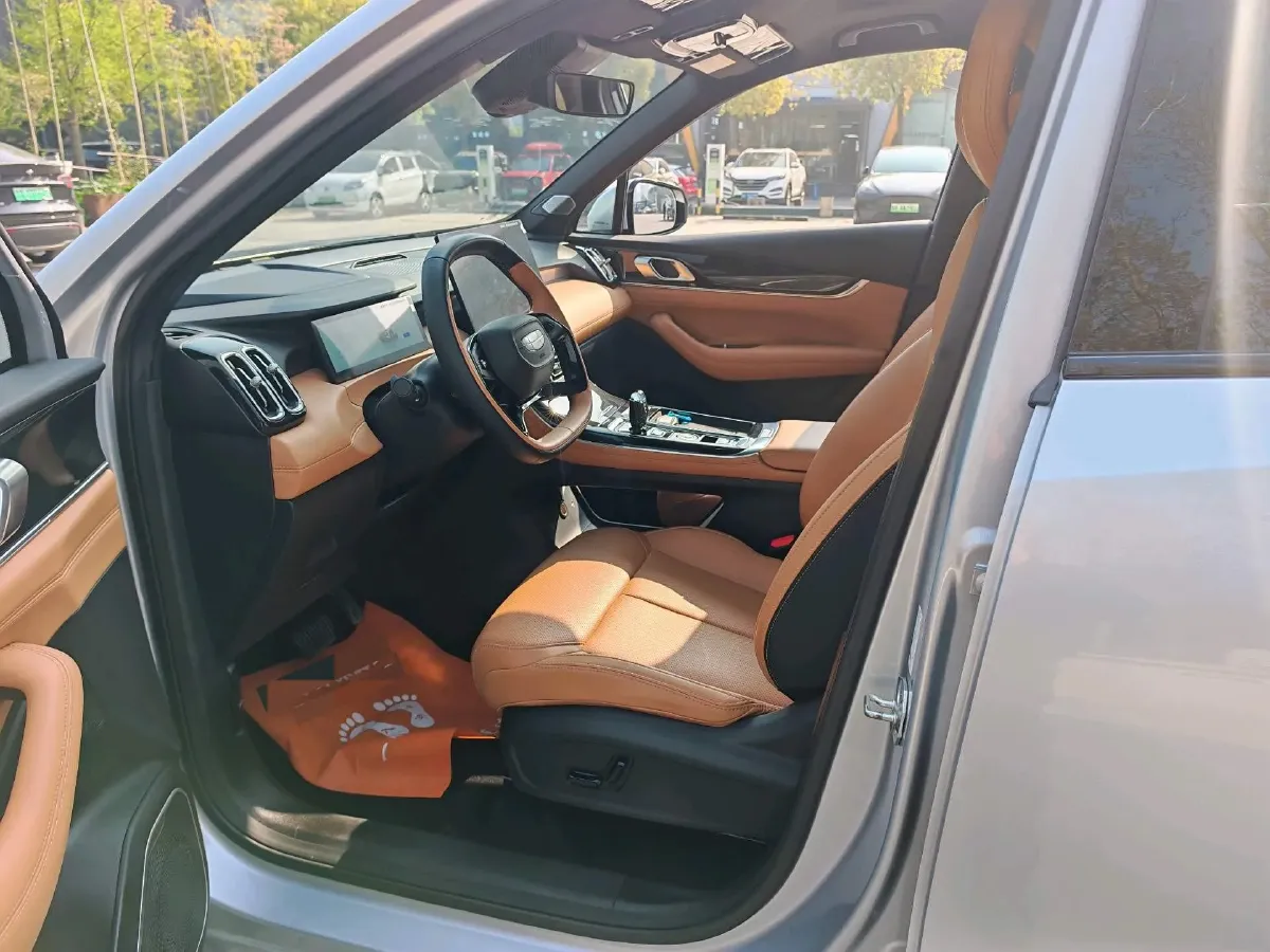 2025 Geely StarRay 1.5T 181HP L4 7DCT,autocango,china used car exporter,china ev exporter,chinese used car exporter,chinese used ev exporter