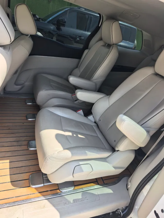 2020 Buick GL8 2.0T 237HP L4 9AT,autocango,china used car exporter,china ev exporter,chinese used car exporter,chinese used ev exporter