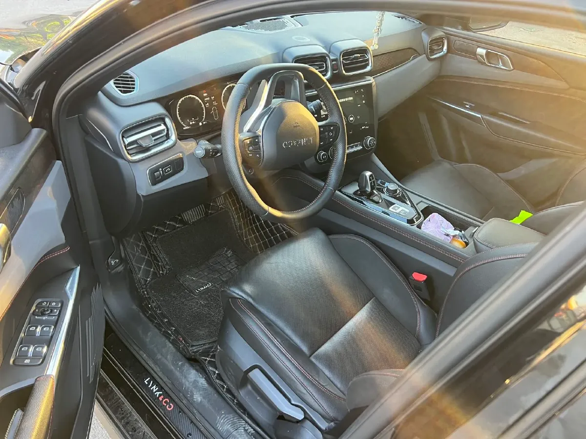 2019 Qoros 5 1.6T 197HP L4 7DCT,autocango,china used car exporter,china ev exporter,chinese used car exporter,chinese used ev exporter