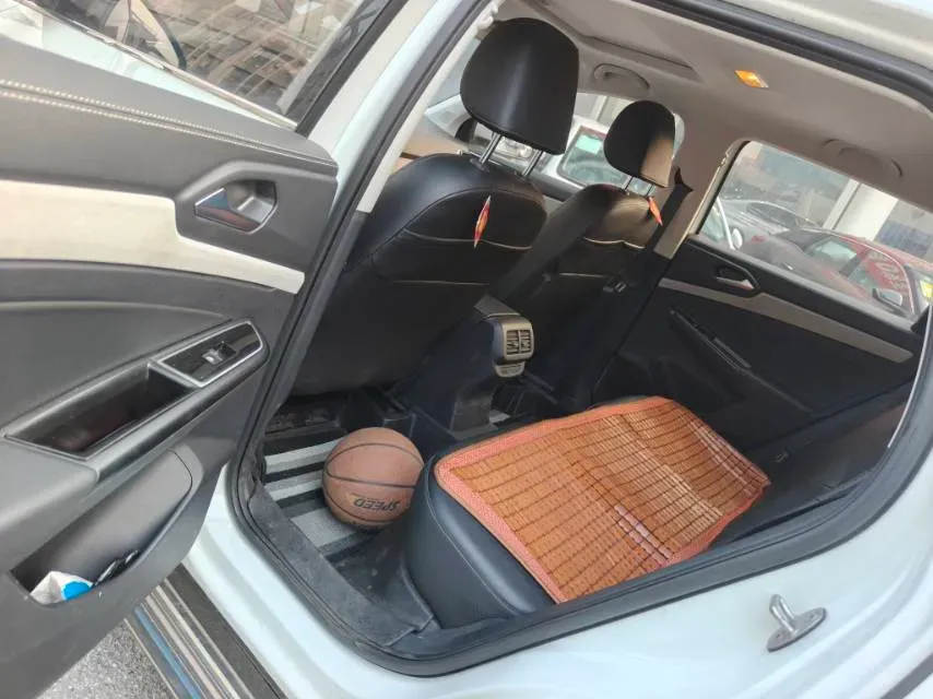 2023 Jetta VS5 1.4T 150HP L4 5MT,autocango,china used car exporter,china ev exporter,chinese used car exporter,chinese used ev exporter