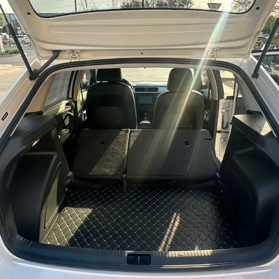 2018 Skoda Rapid Spaceback 1.6L 110HP L4 6AT,autocango,china used car exporter,china ev exporter,chinese used car exporter,chinese used ev exporter