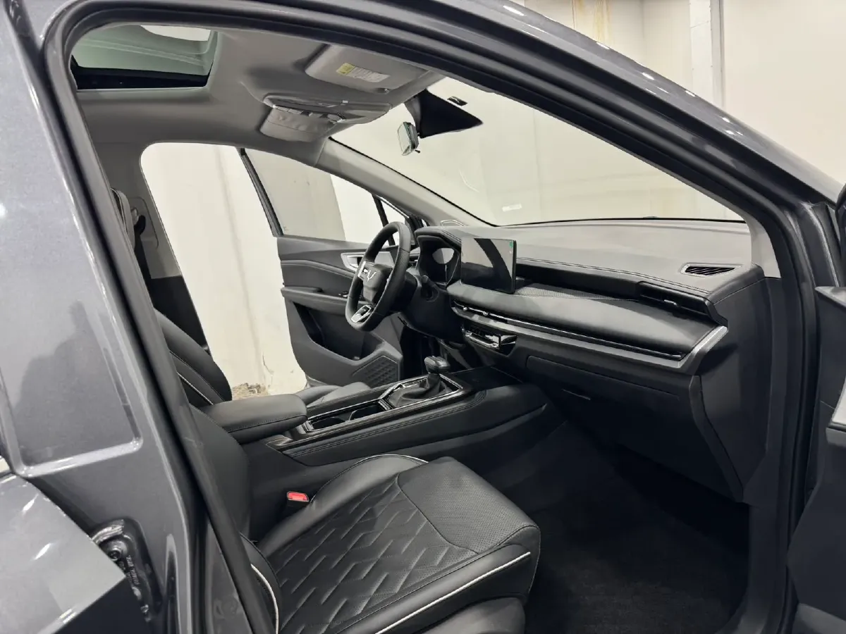 2022 Venucia T60 1.6L 126HP L4 CVT,autocango,china used car exporter,china ev exporter,chinese used car exporter,chinese used ev exporter