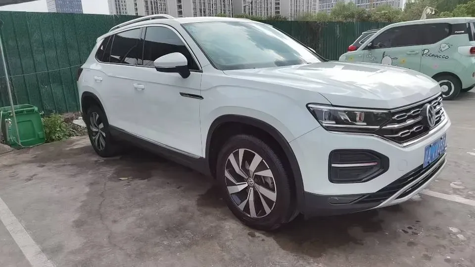 2019 MINI CLUBMAN 1.5T 102HP L3 6AT,autocango,china used car exporter,china ev exporter,chinese used car exporter,chinese used ev exporter