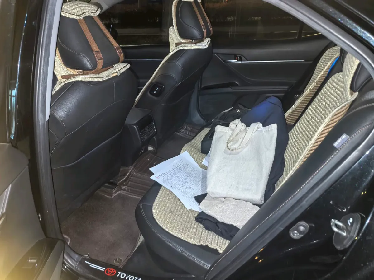 2021 Toyota Camry 2.5L 178HP L4 E-CVT Hybrid,autocango,china used car exporter,china ev exporter,chinese used car exporter,chinese used ev exporter