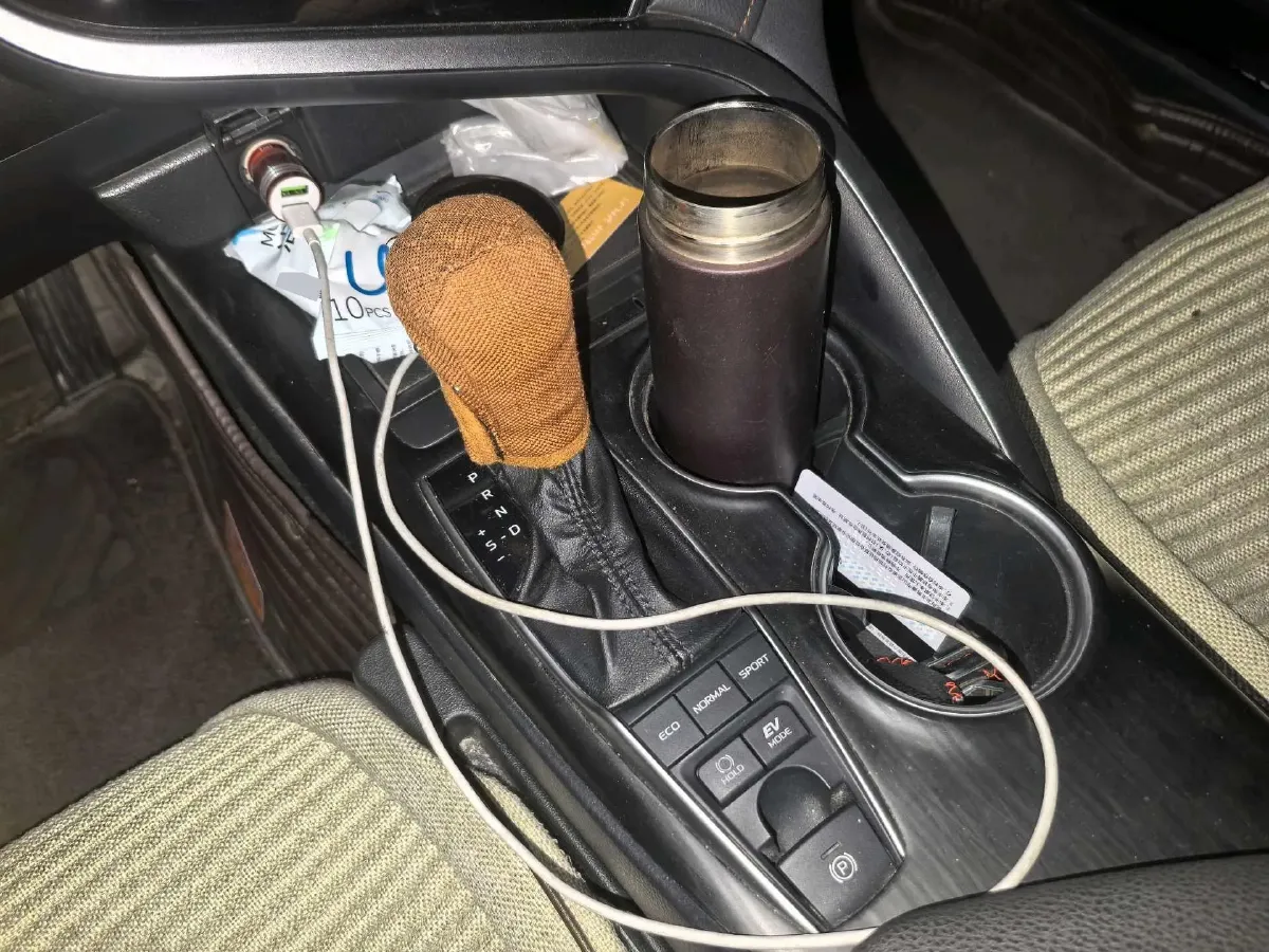 2021 Toyota Camry 2.5L 178HP L4 E-CVT Hybrid,autocango,china used car exporter,china ev exporter,chinese used car exporter,chinese used ev exporter