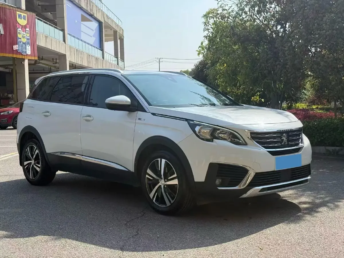 2017 Peugeot 5008 1.8T 204HP L4 6AT,autocango,china used car exporter,china ev exporter,chinese used car exporter,chinese used ev exporter