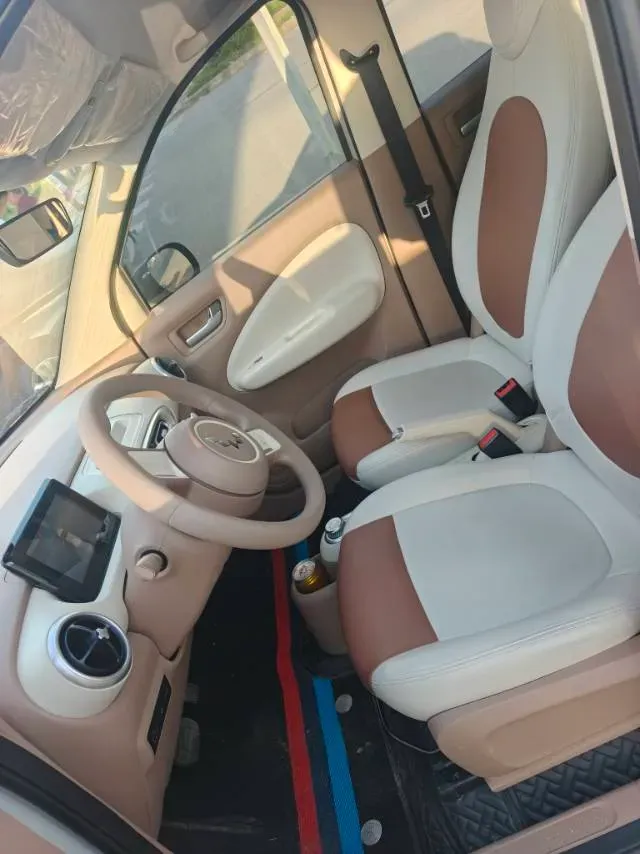 2025 WuLing HongGuang MINI EV BEV 16.2KWH,autocango,china used car exporter,china ev exporter,chinese used car exporter,chinese used ev exporter