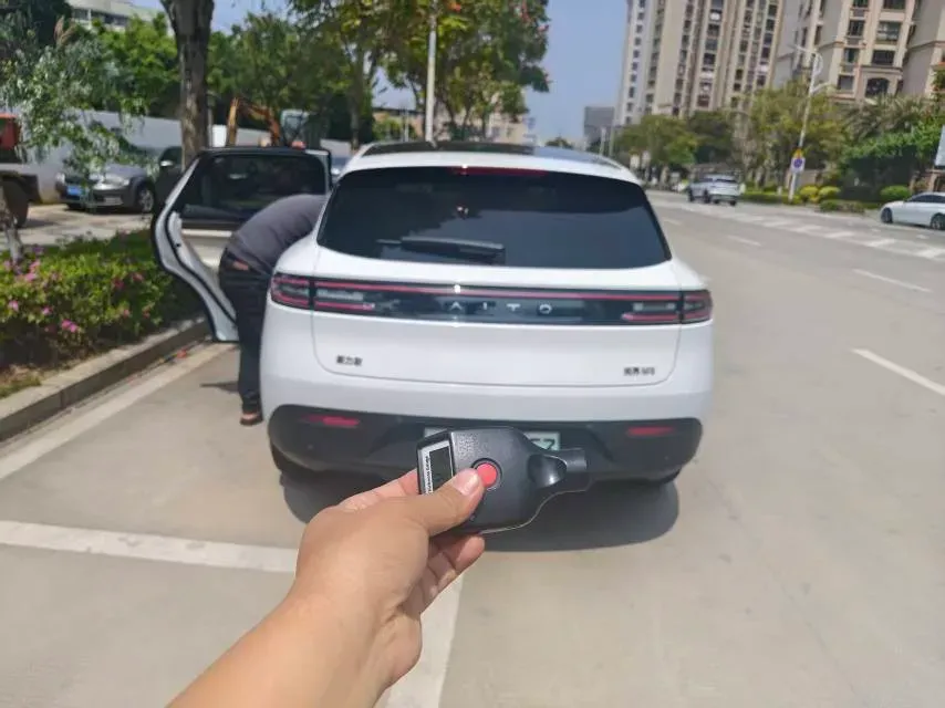 2022 AITO AITO M5 Range Extended 125HP REEV 40KWH,autocango,china used car exporter,china ev exporter,chinese used car exporter,chinese used ev exporter