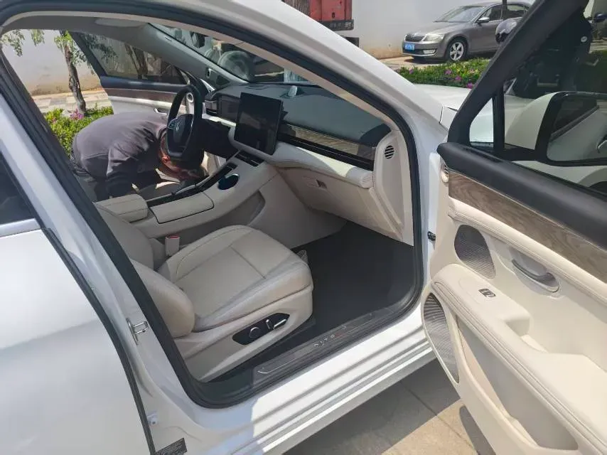 2022 AITO AITO M5 Range Extended 125HP REEV 40KWH,autocango,china used car exporter,china ev exporter,chinese used car exporter,chinese used ev exporter