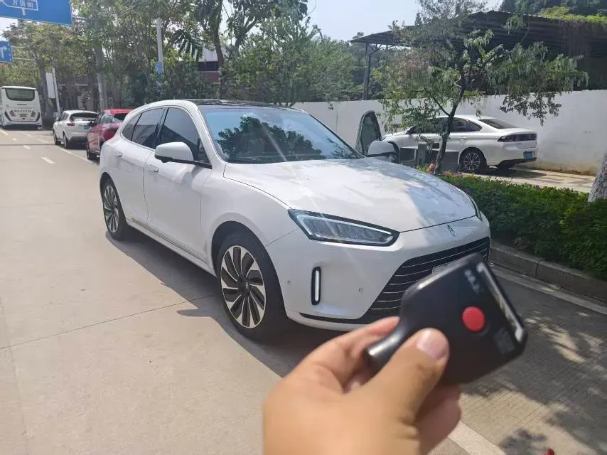 2022 AITO AITO M5 Range Extended 125HP REEV 40KWH,autocango,china used car exporter,china ev exporter,chinese used car exporter,chinese used ev exporter