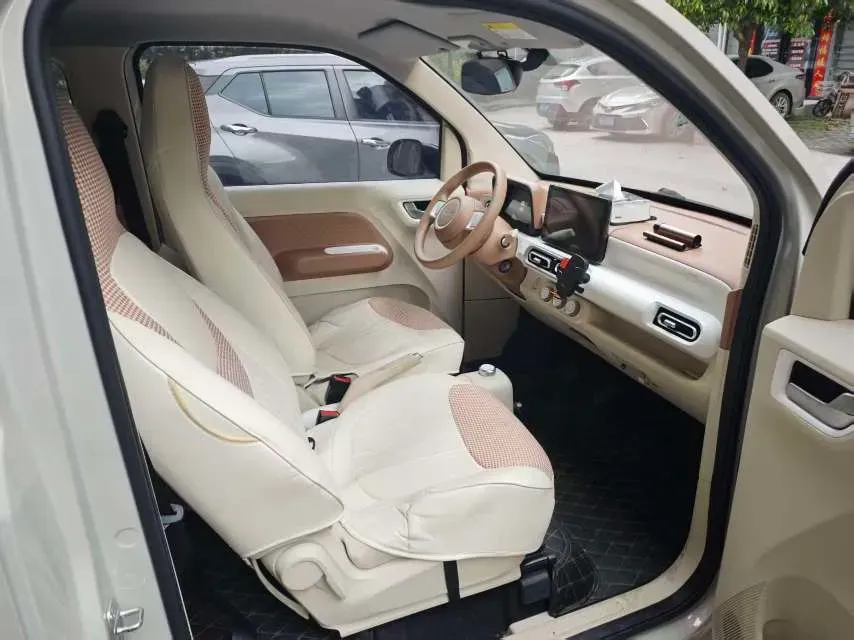 2024 WuLing HongGuang MINI EV BEV 17.3KWH,autocango,china used car exporter,china ev exporter,chinese used car exporter,chinese used ev exporter