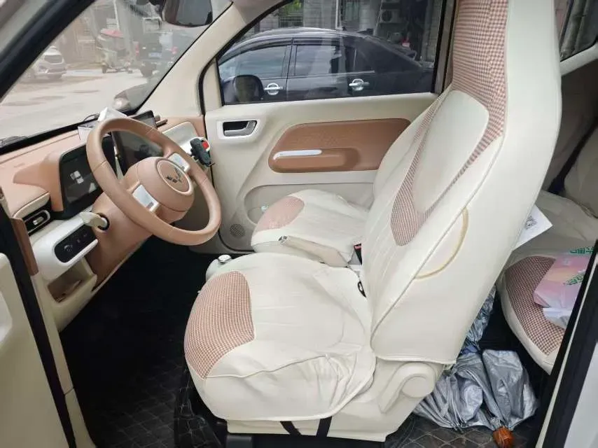 2024 WuLing HongGuang MINI EV BEV 17.3KWH,autocango,china used car exporter,china ev exporter,chinese used car exporter,chinese used ev exporter