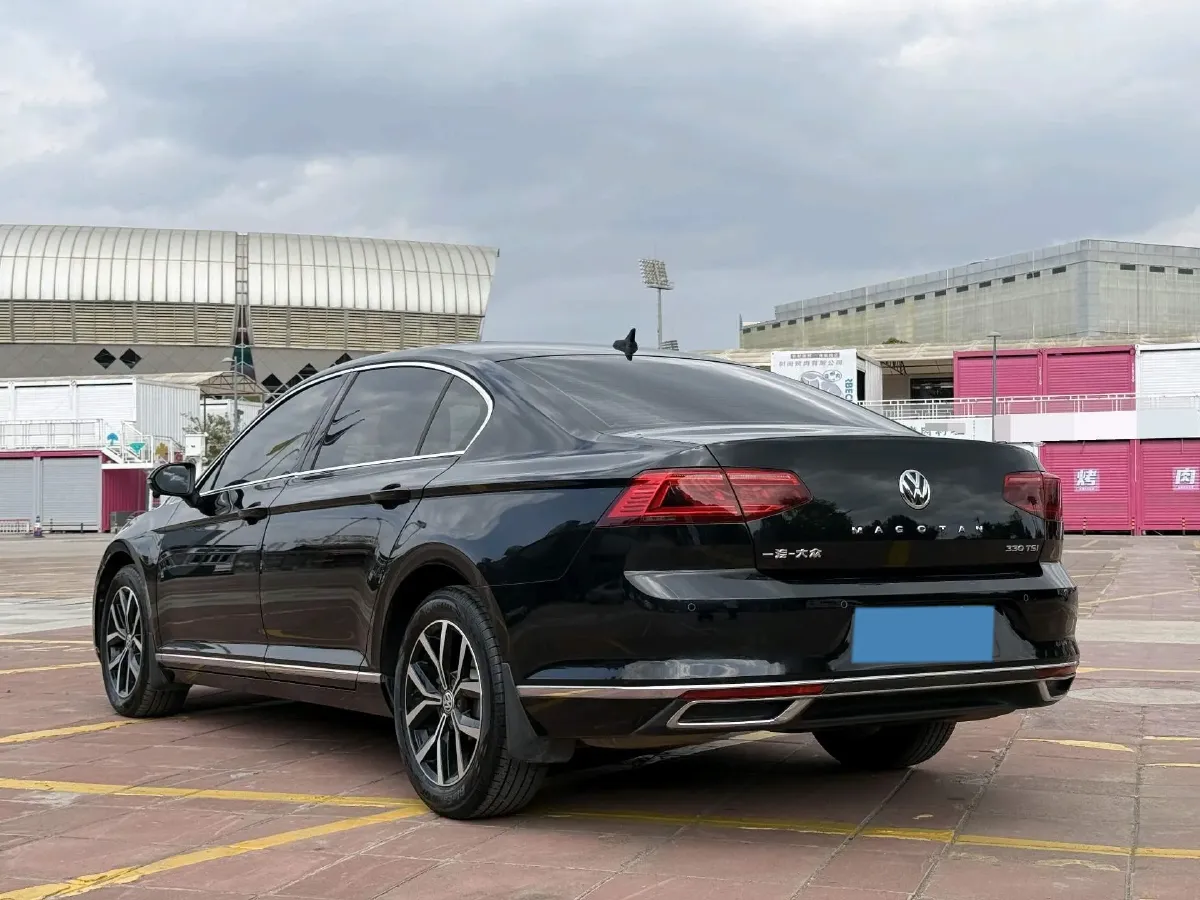 2020 Volkswagen Magotan 2.0T 186HP L4 7DCT,autocango,china used car exporter,china ev exporter,chinese used car exporter,chinese used ev exporter