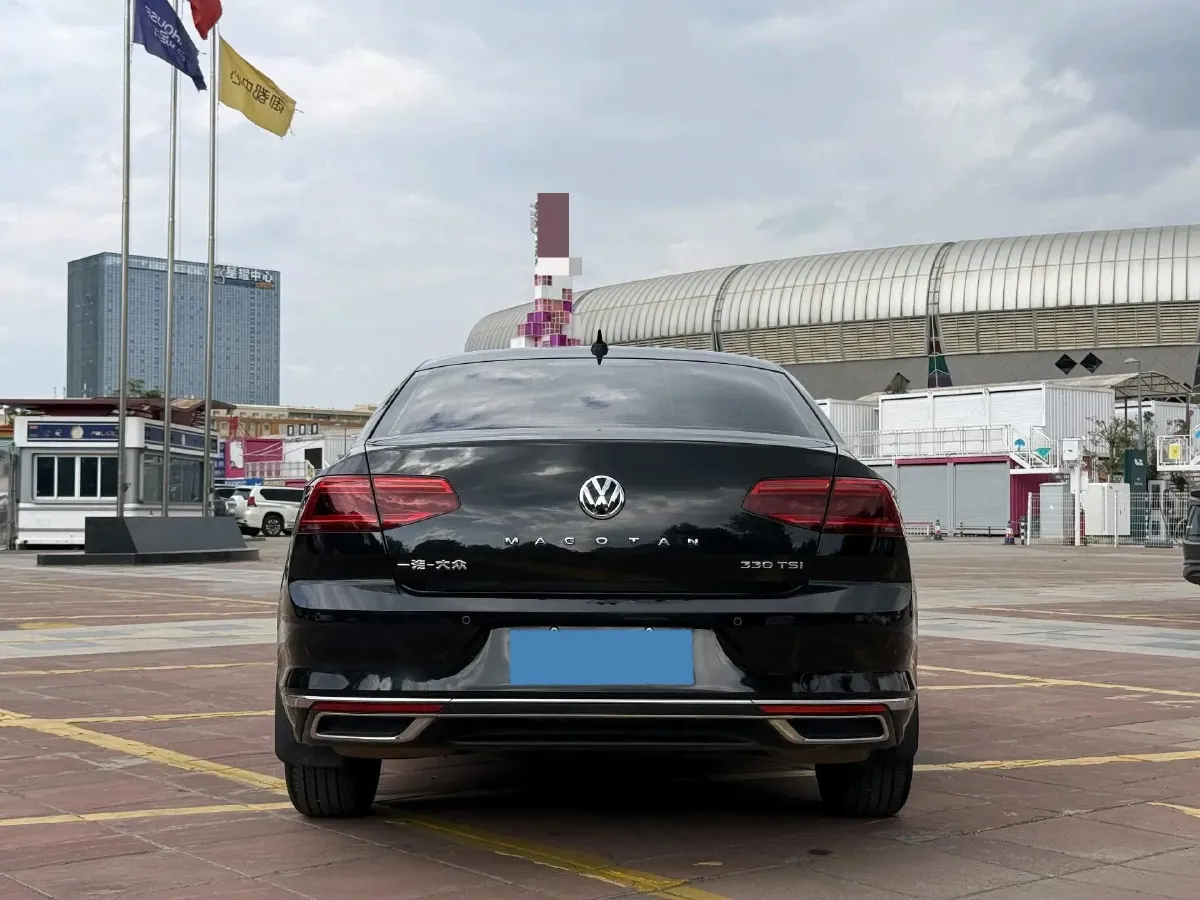 2020 Volkswagen Magotan 2.0T 186HP L4 7DCT,autocango,china used car exporter,china ev exporter,chinese used car exporter,chinese used ev exporter