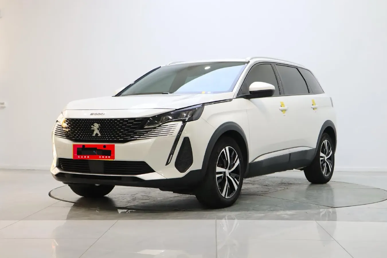 2021 Peugeot 5008 1.6T 170HP L4 8AT,autocango,china used car exporter,china ev exporter,chinese used car exporter,chinese used ev exporter