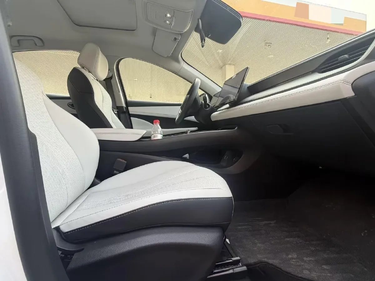 2025 BYD Seal05 DM-i 1.5L 101HP L4 E-CVT PHEV 15.87KWH,autocango,china used car exporter,china ev exporter,chinese used car exporter,chinese used ev exporter