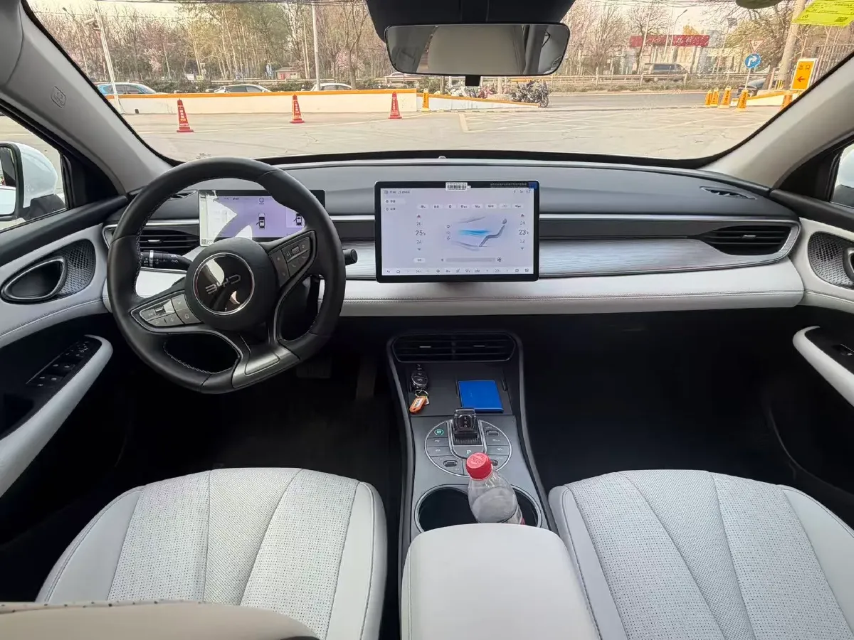 2025 BYD Seal05 DM-i 1.5L 101HP L4 E-CVT PHEV 15.87KWH,autocango,china used car exporter,china ev exporter,chinese used car exporter,chinese used ev exporter