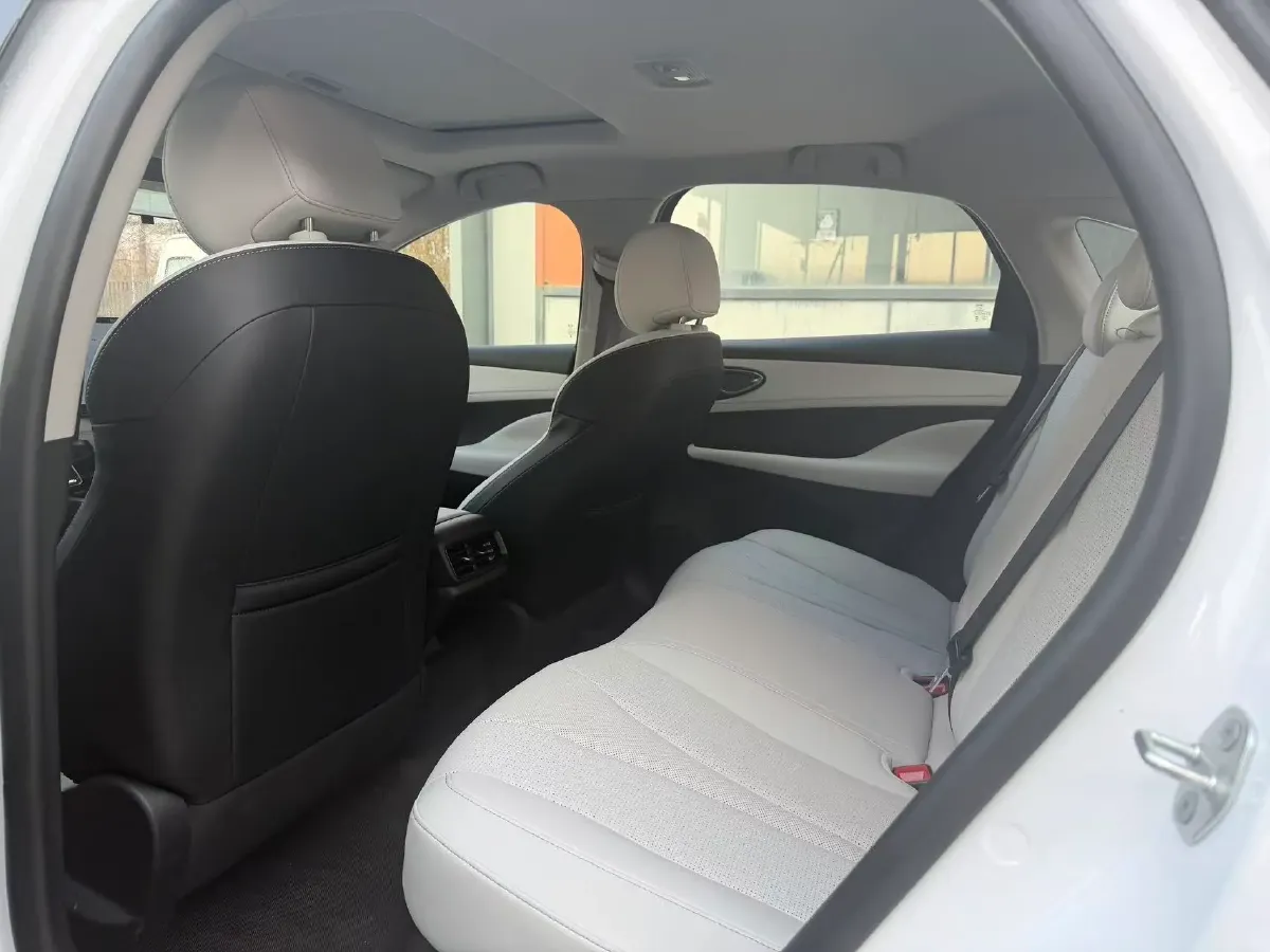 2025 BYD Seal05 DM-i 1.5L 101HP L4 E-CVT PHEV 15.87KWH,autocango,china used car exporter,china ev exporter,chinese used car exporter,chinese used ev exporter