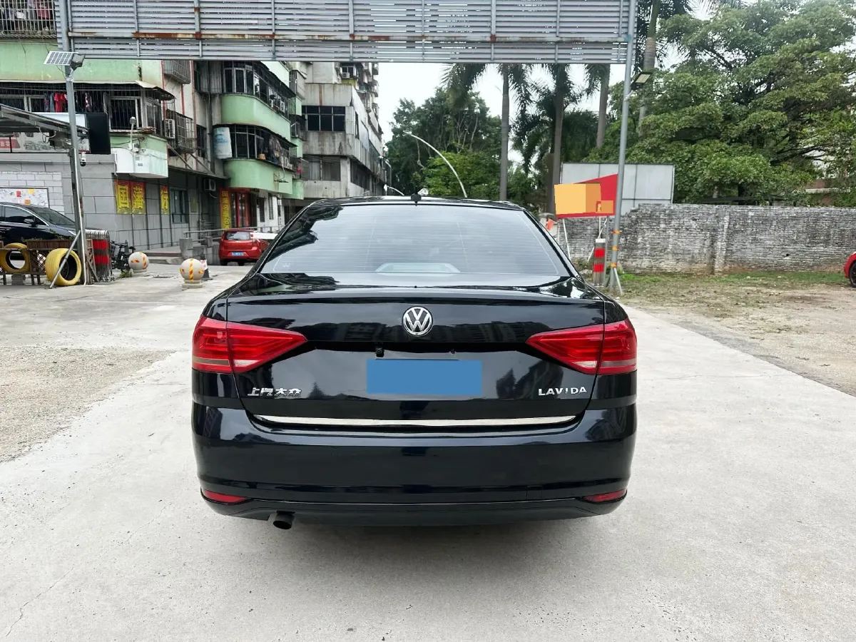 2017 Volkswagen Lavida 1.6L 110HP L4 6AT,autocango,china used car exporter,china ev exporter,chinese used car exporter,chinese used ev exporter
