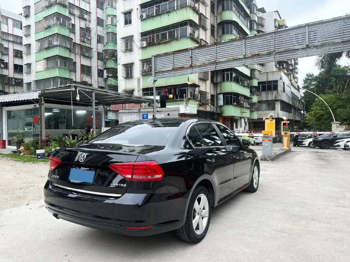 2017 Volkswagen Lavida 1.6L 110HP L4 6AT,autocango,china used car exporter,china ev exporter,chinese used car exporter,chinese used ev exporter