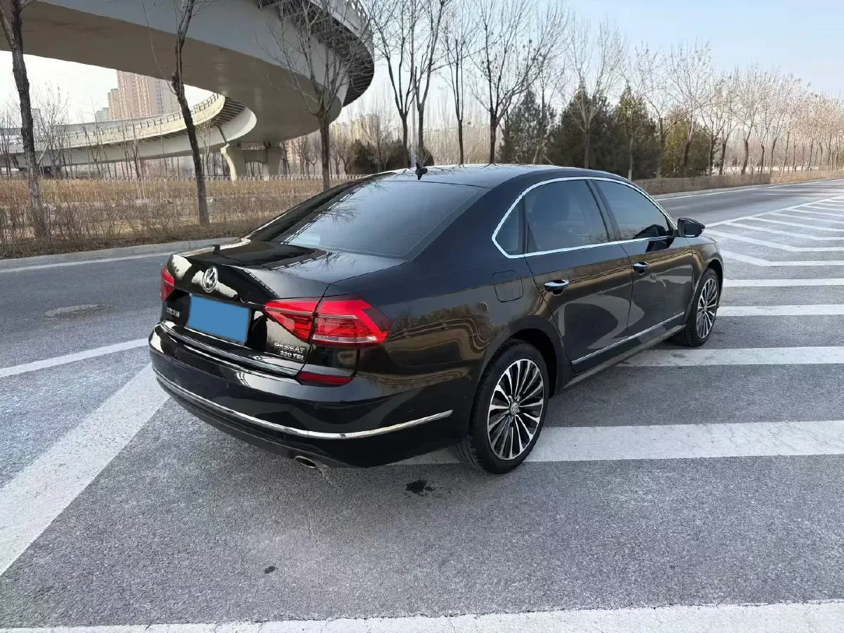 2017 Volkswagen Passat 1.8T 180HP L4 7DCT,autocango,china used car exporter,china ev exporter,chinese used car exporter,chinese used ev exporter