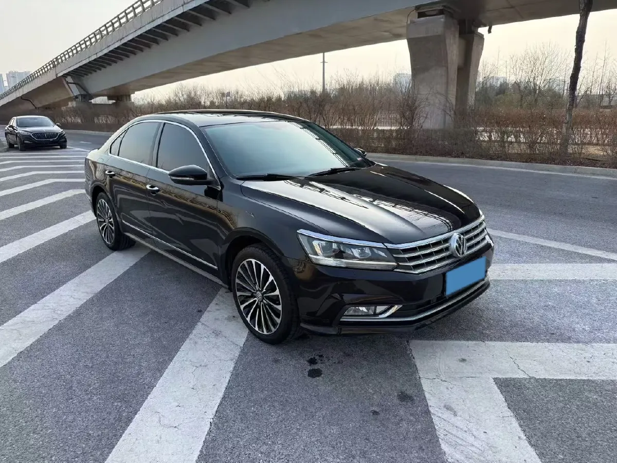 2017 Volkswagen Passat 1.8T 180HP L4 7DCT,autocango,china used car exporter,china ev exporter,chinese used car exporter,chinese used ev exporter