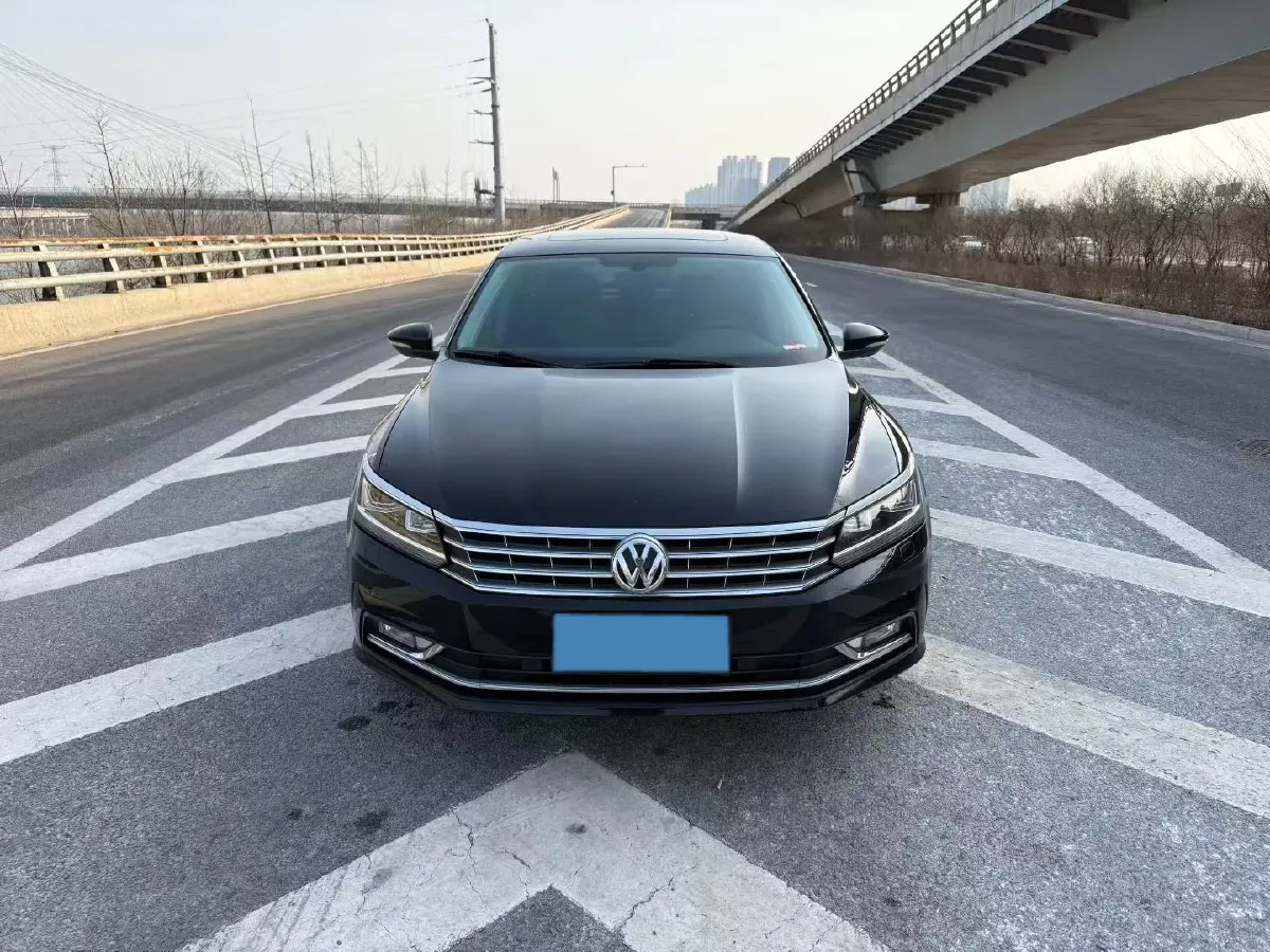 2017 Volkswagen Passat 1.8T 180HP L4 7DCT,autocango,china used car exporter,china ev exporter,chinese used car exporter,chinese used ev exporter
