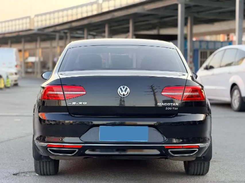 2019 Volkswagen Magotan 2.0T 186HP L4 7DCT,autocango,china used car exporter,china ev exporter,chinese used car exporter,chinese used ev exporter