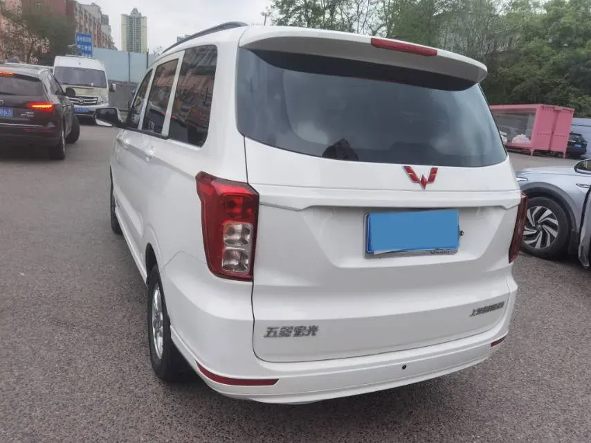 2021 WuLing HongGuang 1.5L 99HP L4 6MT,autocango,china used car exporter,china ev exporter,chinese used car exporter,chinese used ev exporter