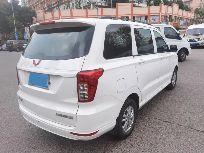 2021 WuLing HongGuang 1.5L 99HP L4 6MT,autocango,china used car exporter,china ev exporter,chinese used car exporter,chinese used ev exporter