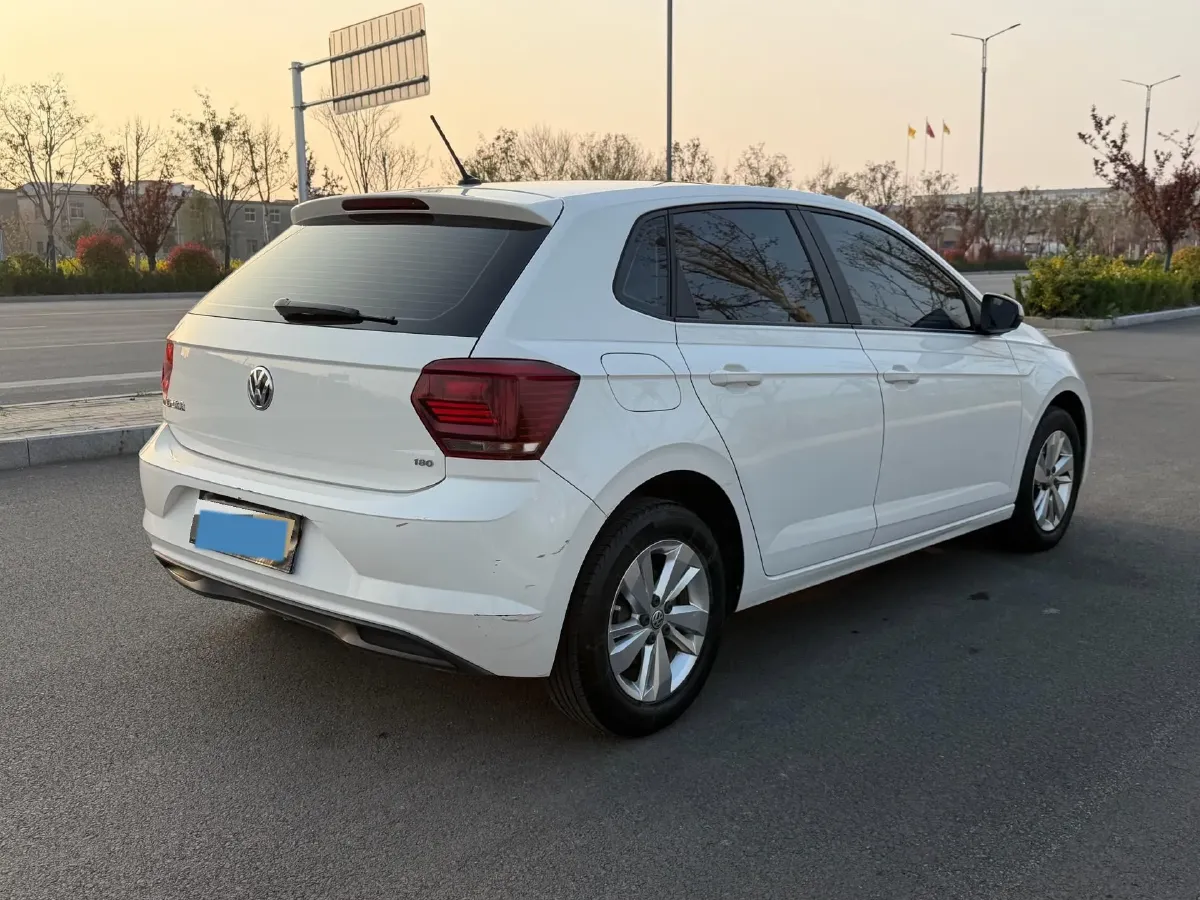 2019 Volkswagen Polo 1.5L 113HP L4 6AT,autocango,china used car exporter,china ev exporter,chinese used car exporter,chinese used ev exporter