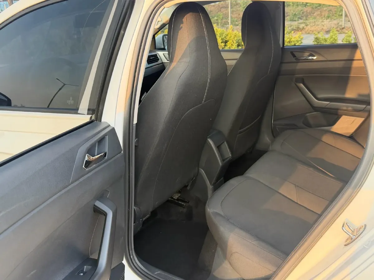 2019 Volkswagen Polo 1.5L 113HP L4 6AT,autocango,china used car exporter,china ev exporter,chinese used car exporter,chinese used ev exporter