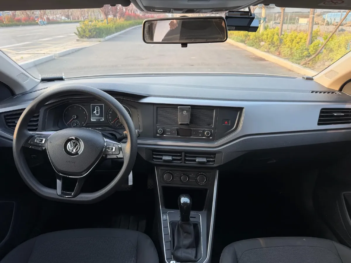 2019 Volkswagen Polo 1.5L 113HP L4 6AT,autocango,china used car exporter,china ev exporter,chinese used car exporter,chinese used ev exporter