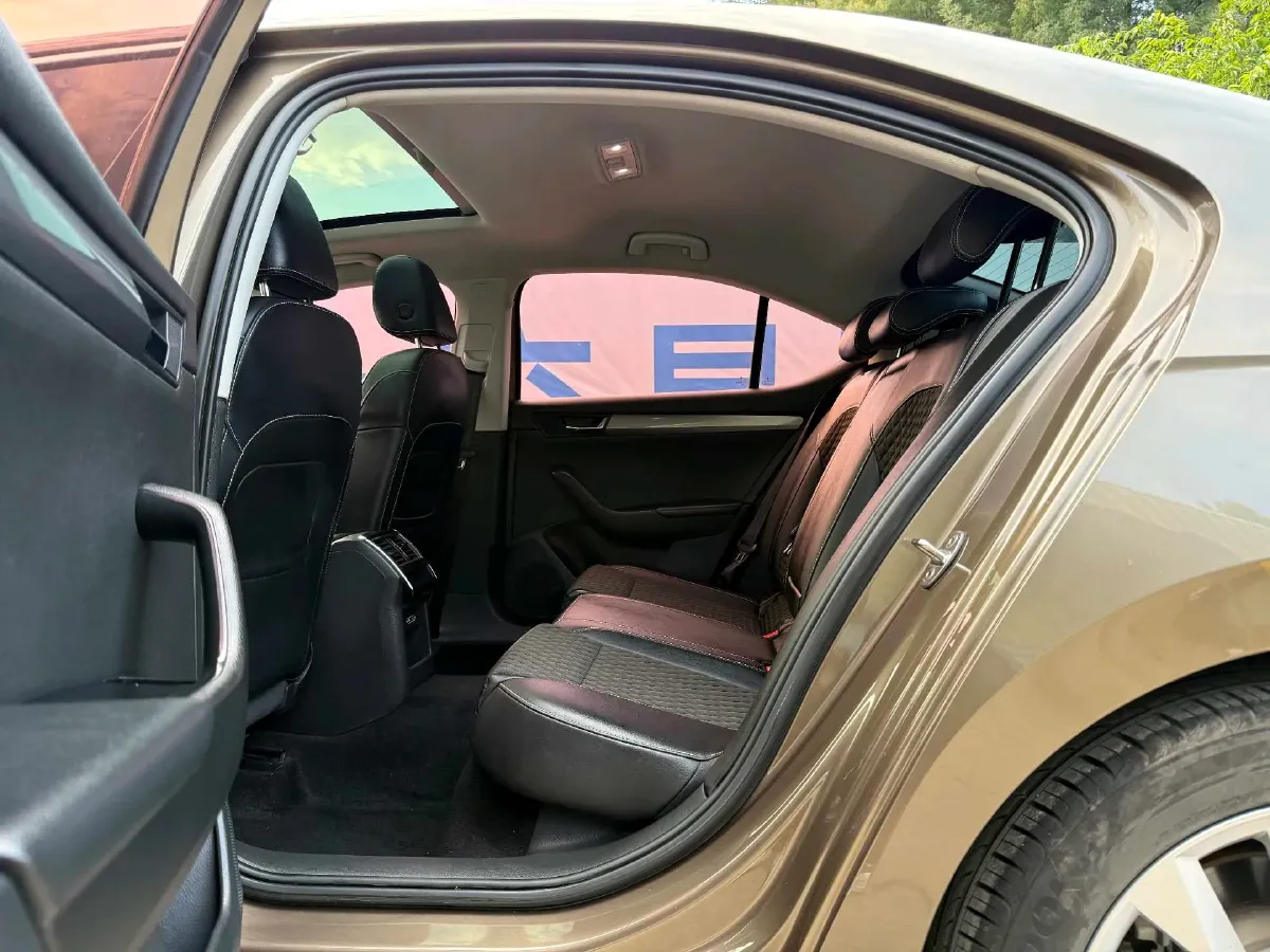 2018 Nissan Terra 2.5L 184HP L4 7AT,autocango,china used car exporter,china ev exporter,chinese used car exporter,chinese used ev exporter