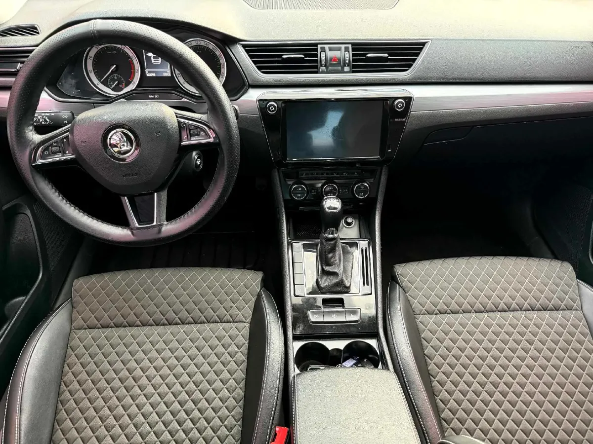 2018 Nissan Terra 2.5L 184HP L4 7AT,autocango,china used car exporter,china ev exporter,chinese used car exporter,chinese used ev exporter