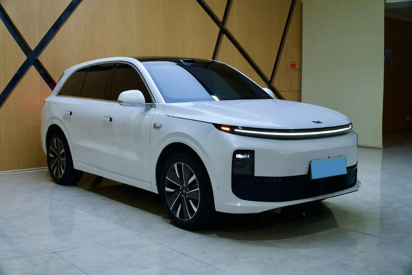 2025 Li L6 Range Extended 154HP L4 REEV,autocango,china used car exporter,china ev exporter,chinese used car exporter,chinese used ev exporter